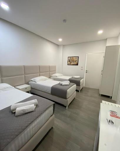 Hotel Edina Apartments By Hp Sarandë Buitenkant foto